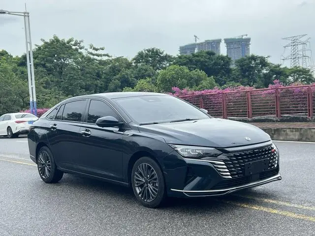 Dongfeng Fengshen Yi Hyun MAX 1.5T Super Burning Cool Dad Version