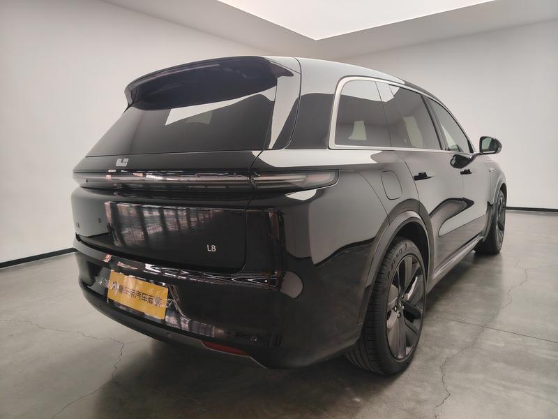 Li Auto Ideal L8 2023