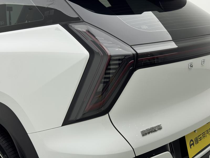 Geely Boyue L 2025