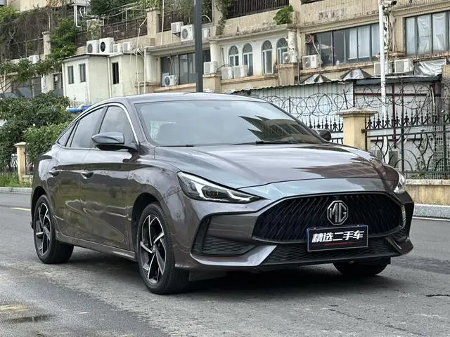 MG MG5 Facelift 300TGI DCT Green Luxury Luxury Edition
