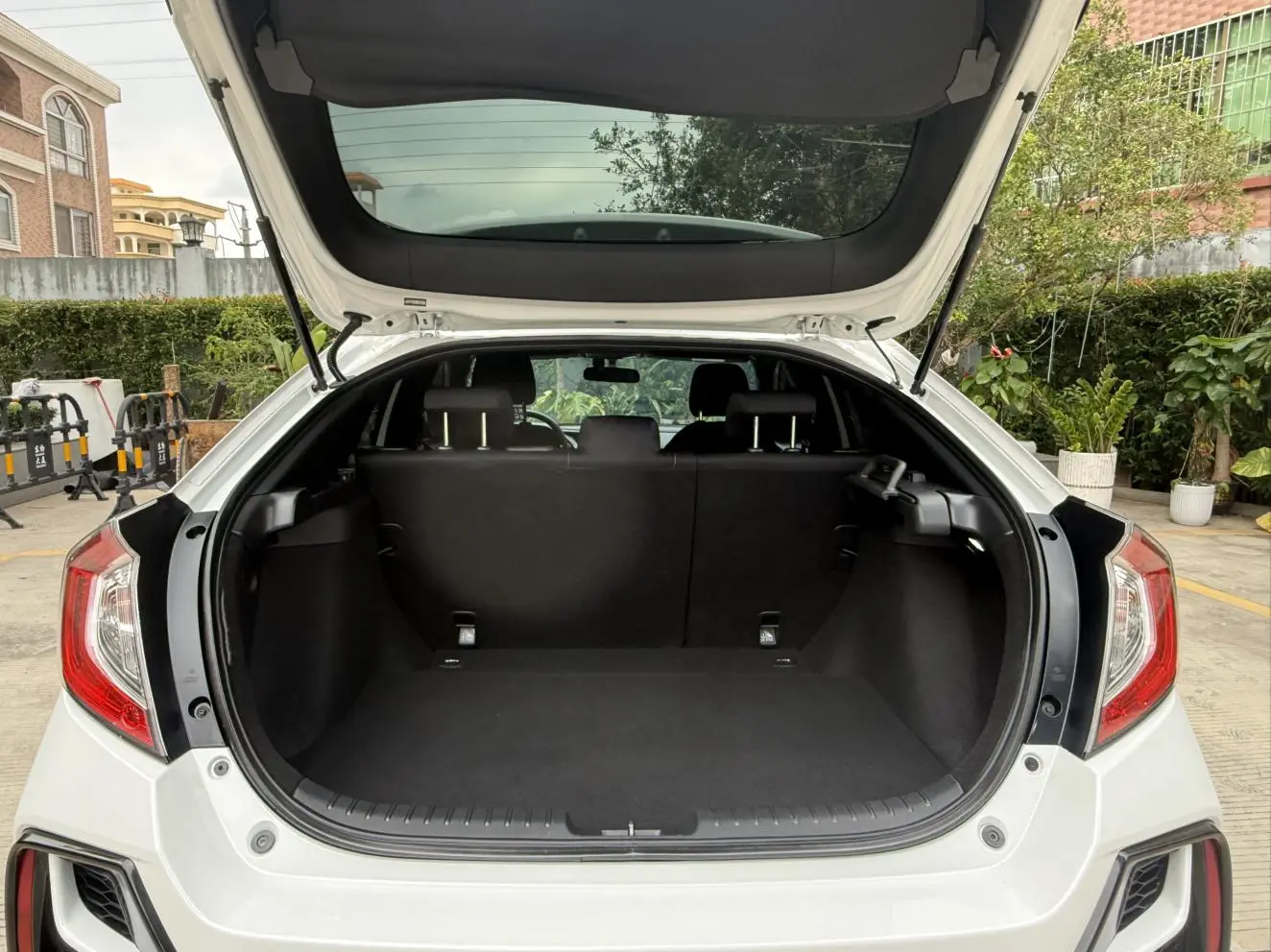 Honda Civic HATCHBACK 220TURBO CVT cutting-edge control