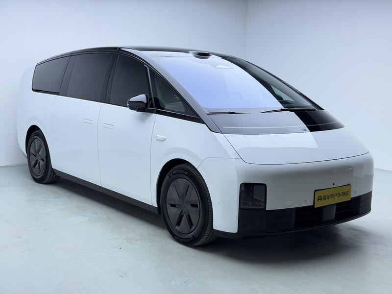 Li Auto Ideal MEGA 2025