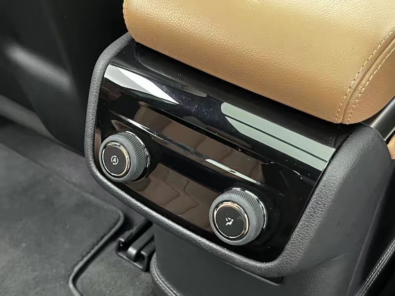 NIO NIO ES8 2020