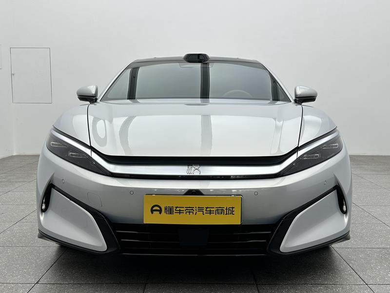BYD Han L EV 2025