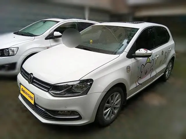 Volkswagen Polo 1.6L automatic luxury type