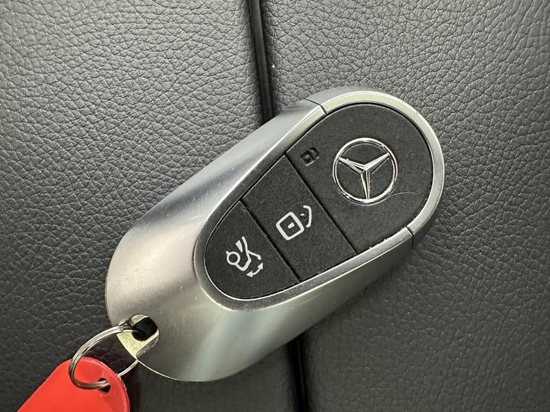 Mercedes-Benz Mercedes EQE SUV 2024