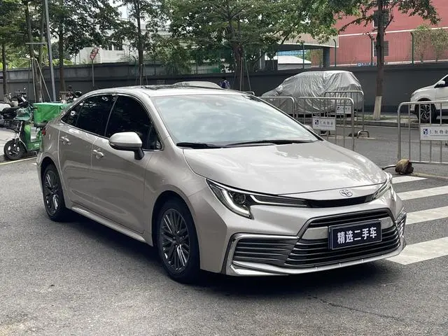 TOYOTA Ling Shang 2.0L Deluxe Edition