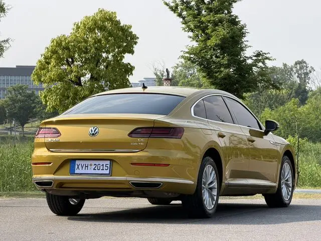 Volkswagen Volkswagen CC 330TSI Charm Edition Country V