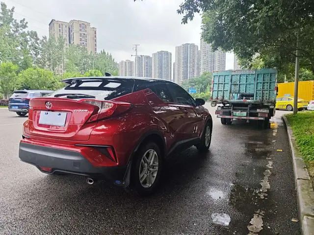 TOYOTA Toyota C-HR 2.0L Comfort Version