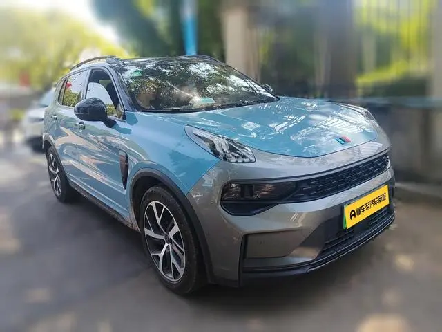 LYNK & CO Lynk &Co. 01 EM-P 1.5TD PHEV Halo