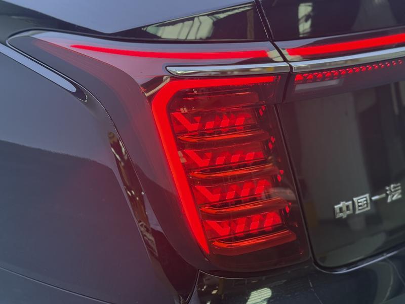 Hongqi Red Flag H9 2024