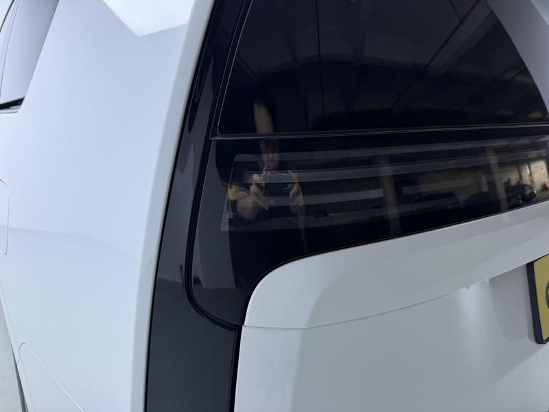 Li Auto Ideal MEGA 2025