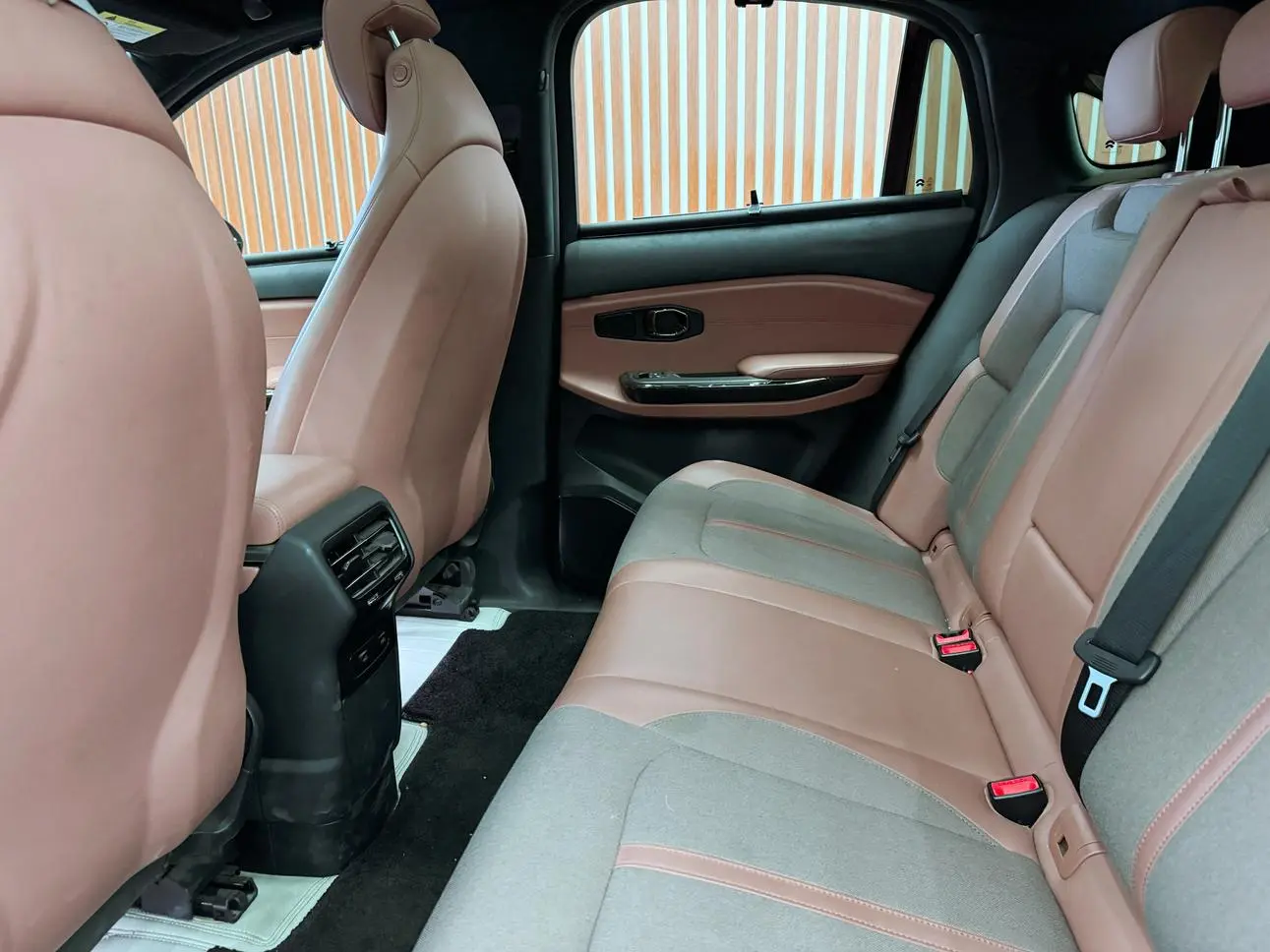 NIO Nio EC6 605KM sports version