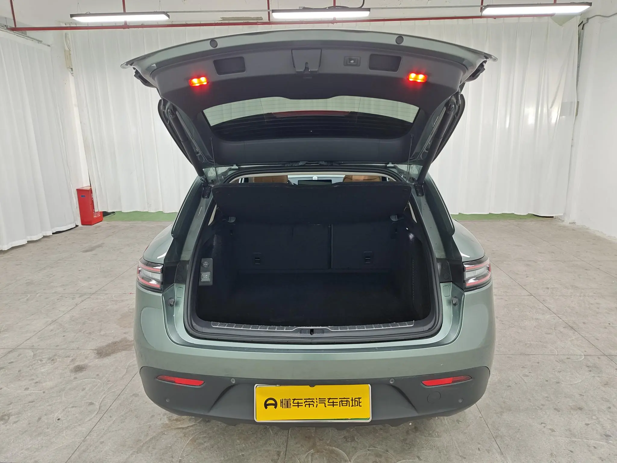 AITO Ask the world M5 Extended range rear drive standard edition