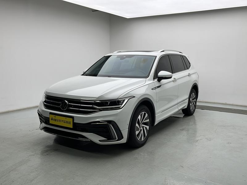 Volkswagen Tiguan L PHEV 2023