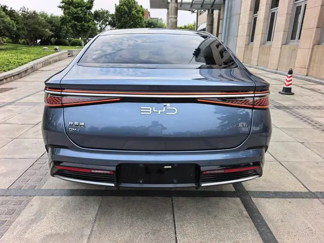 BYD Seal DM DM-i 1.5T 121KM flagship type