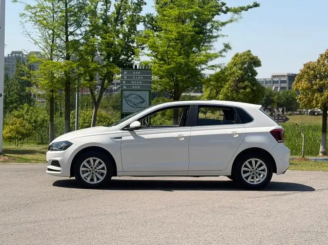 Volkswagen Polo Plus 1.5L automatic colorful technology version