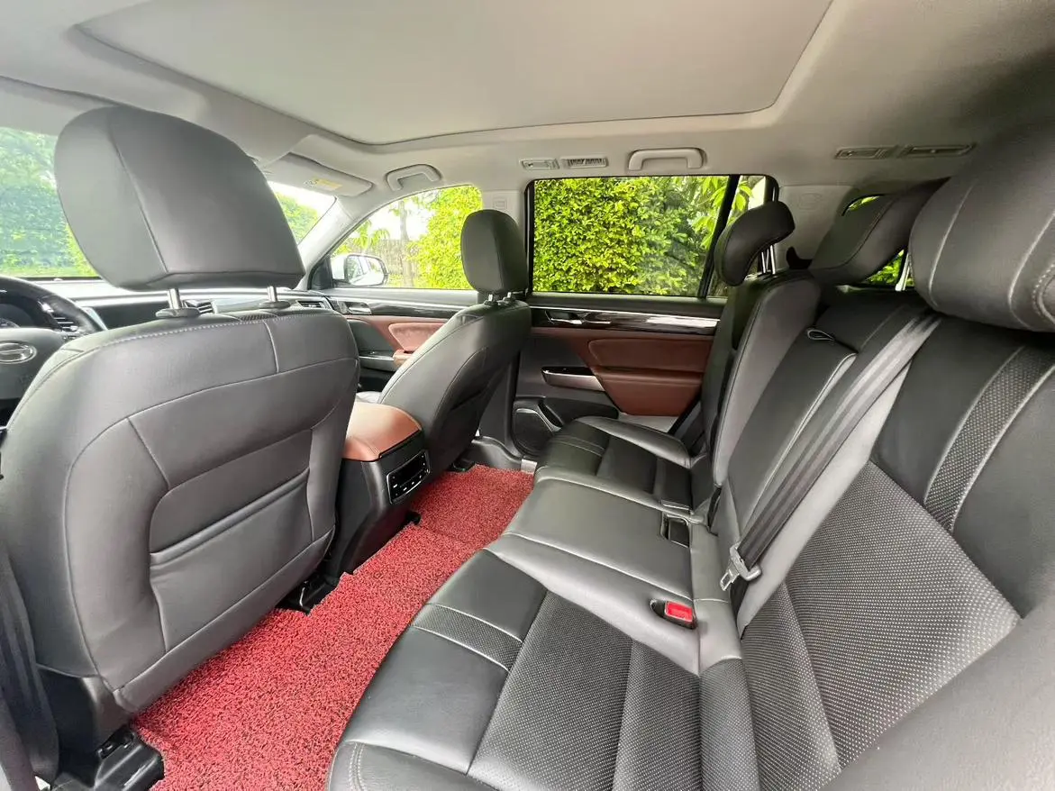 GAC Trumpchi GS8 320T two-wheel drive luxury Zhilian Edition 7 seats