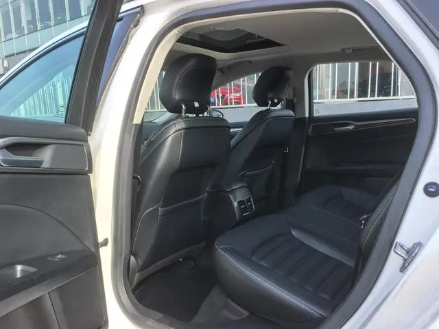 Ford Mondeo EcoBoost 180 fashion type