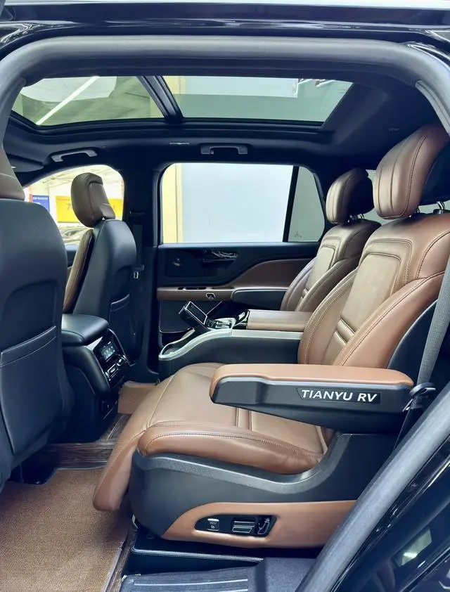 Lincoln Flying home 3.0T V6 four-wheel drive Zunya edition