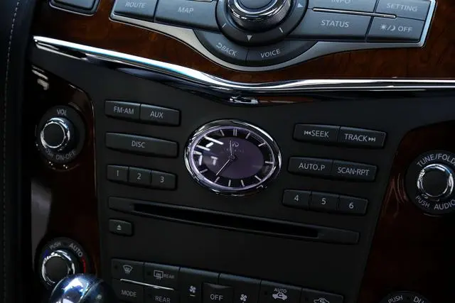 Infiniti Infiniti QX80 5.6L 4WD