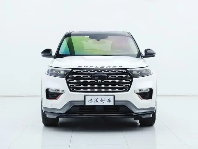 Ford Explorer EcoBoost 285 four-wheel drive titanium version 6 seats