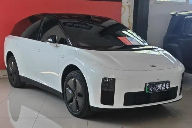 Li Auto Ideal i6 Two-wheel drive standard edition