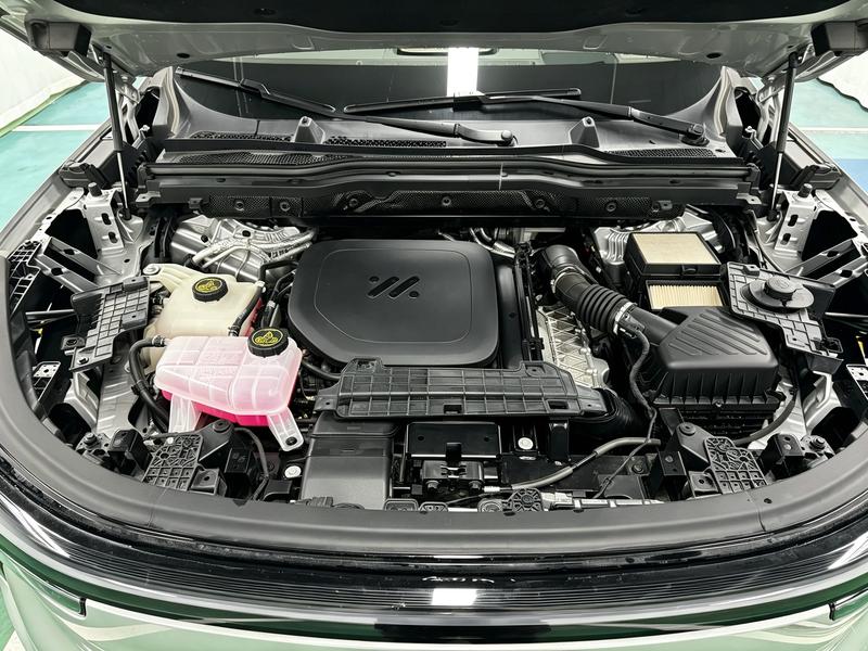 IM Motors IM LS9 2026