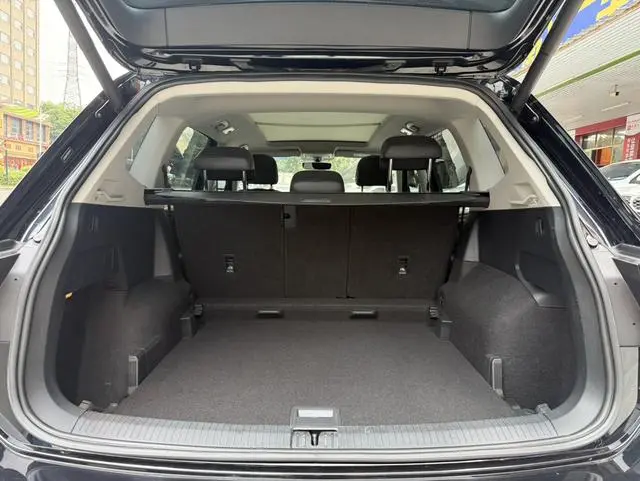 Volkswagen Tiguan L 330TSI automatic two-wheel drive R-Line Premium edition