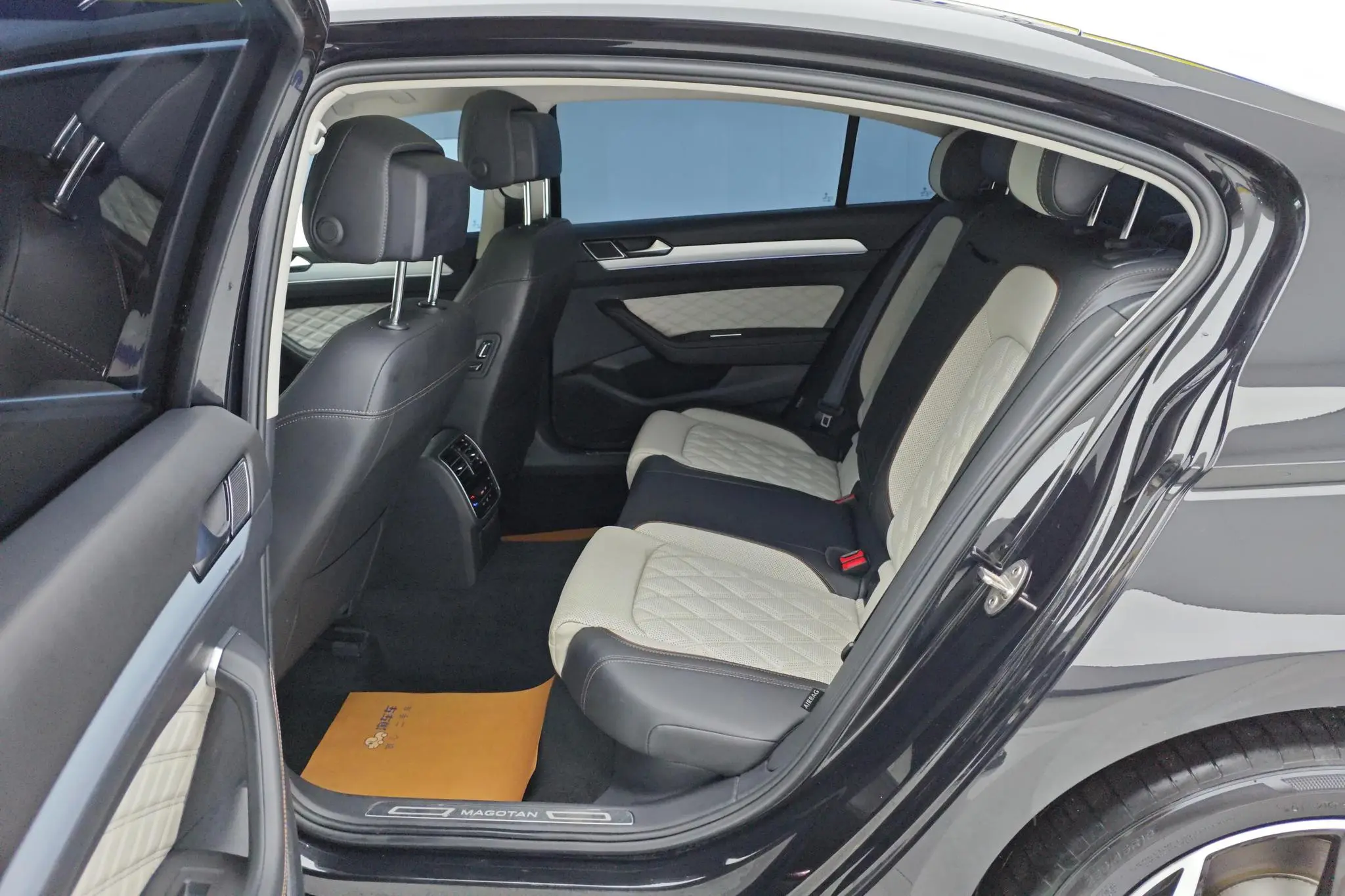 Volkswagen Magotan 2 million commemorative edition 330TSI DSG Luxury models