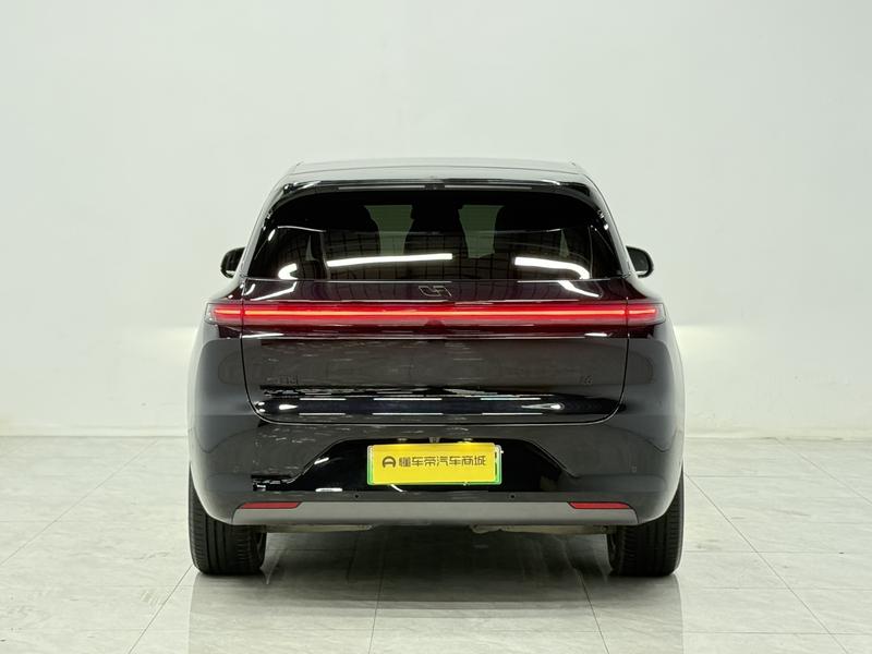 Li Auto Ideal L6 2024