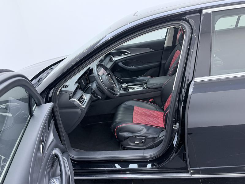 Hongqi Red Flag H5 2024