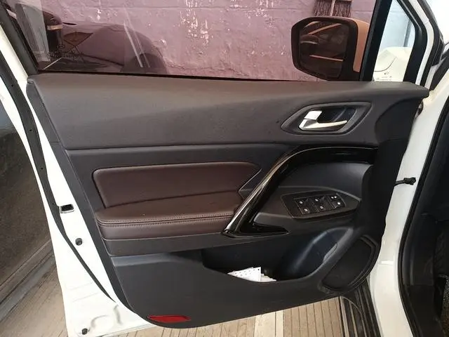 GAC Trumpchi GS4 235T automatic two-wheel drive luxury smart version