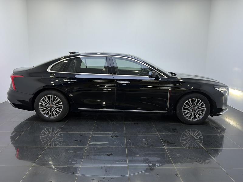 Hongqi Red Flag H5 2024