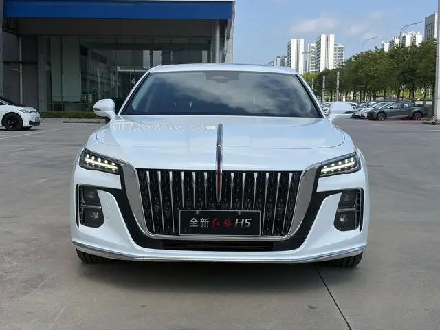Hongqi Hongqi H5 2.0T Automatic Smart Union Flag Enjoy Edition