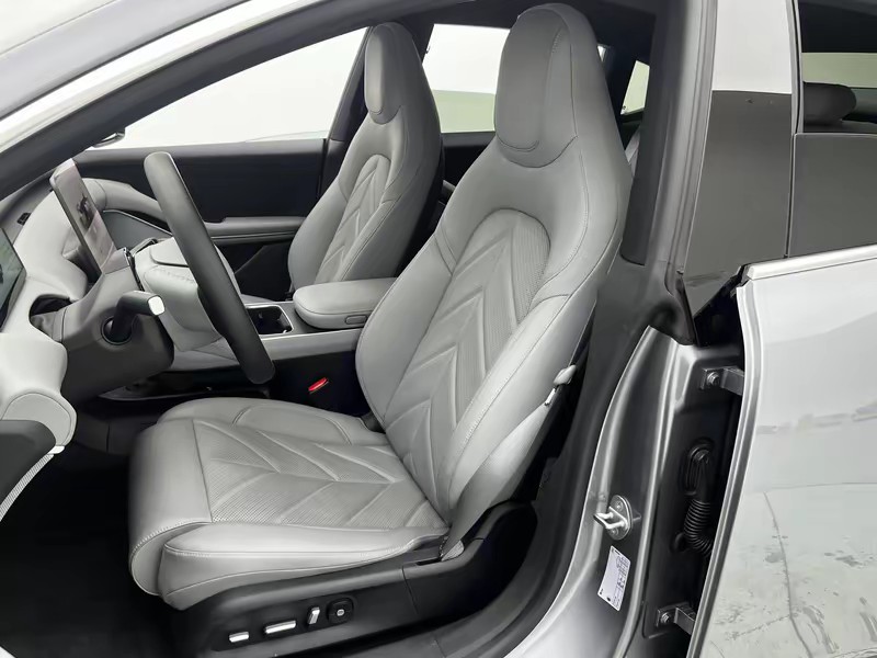 NIO NIO ET5 2025