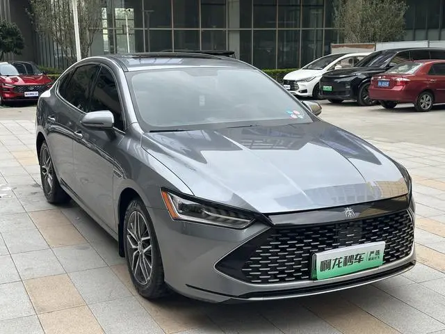BYD Qin PLUS DM DM-i 55KM flagship type