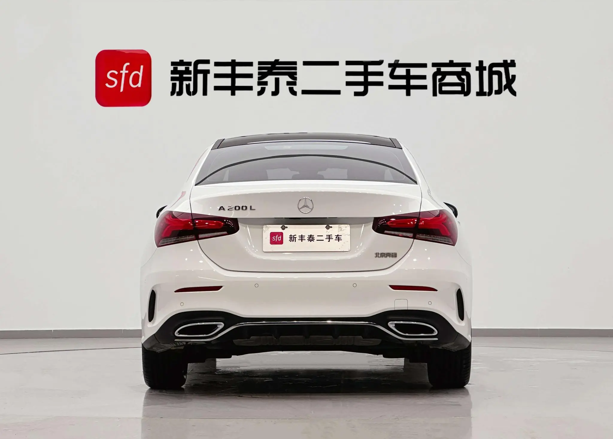 Mercedes-Benz Mercedes-Benz A-class Second facelift A 200 L sports sedan fashion version