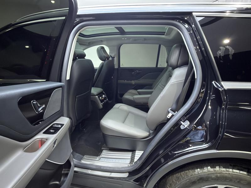 Lincoln aviator 2024