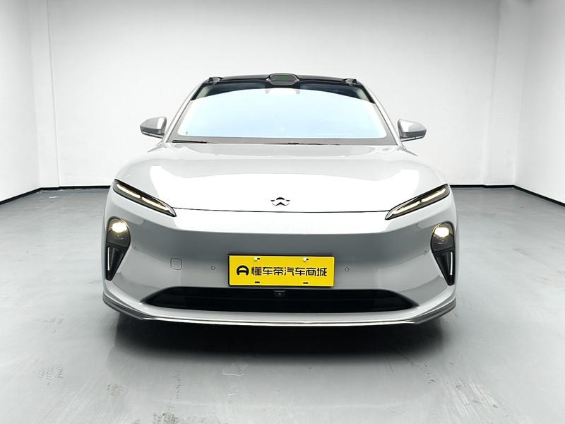 NIO NIO ET5 2024