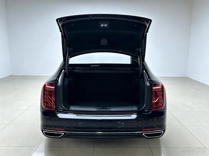 Hongqi Red Flag H9 2020