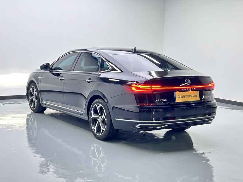 Volkswagen Passat 2023