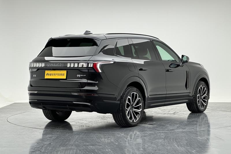 Lynk & Co Lynk&Co 09 EM-P 2025