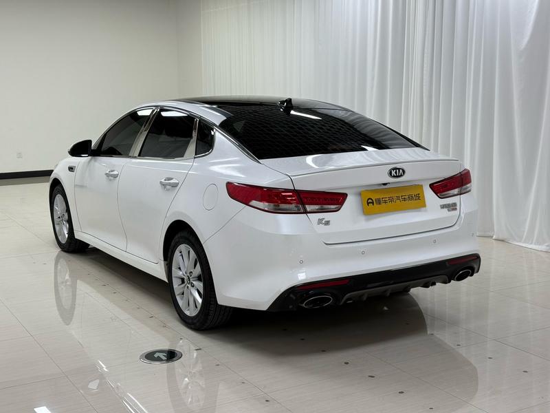 Kia Kia K5 2016