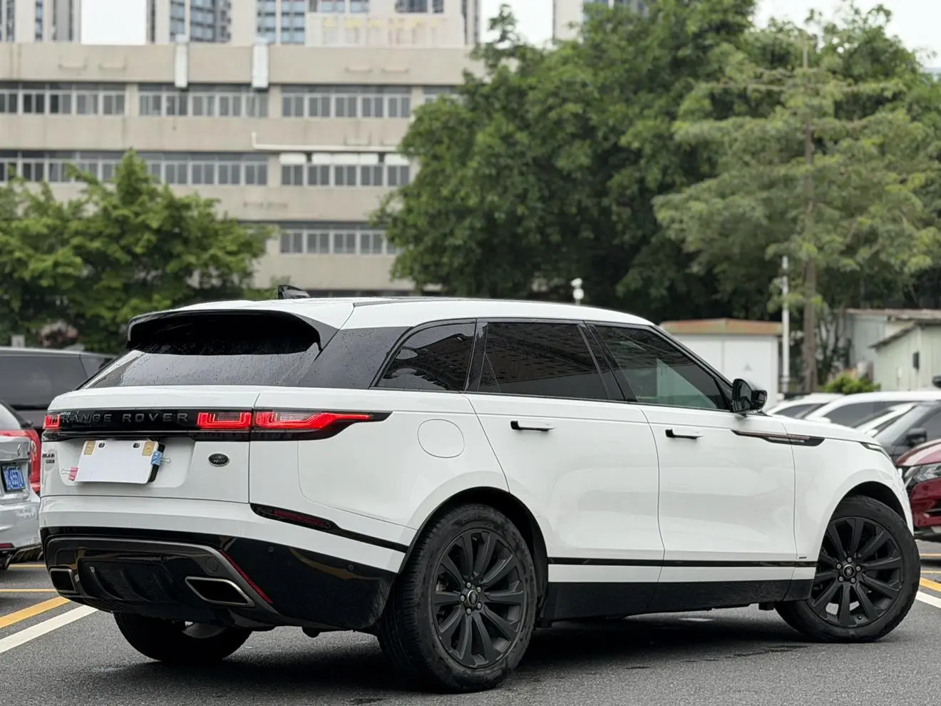 Land Rover Range Rover Star Pulse P380 R-DYNAMIC SE