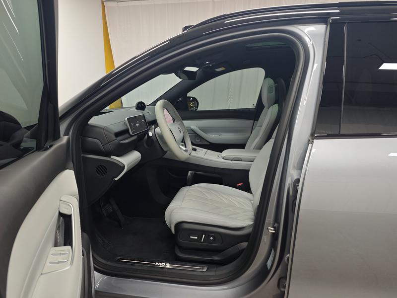 NIO NIO ES6 2025
