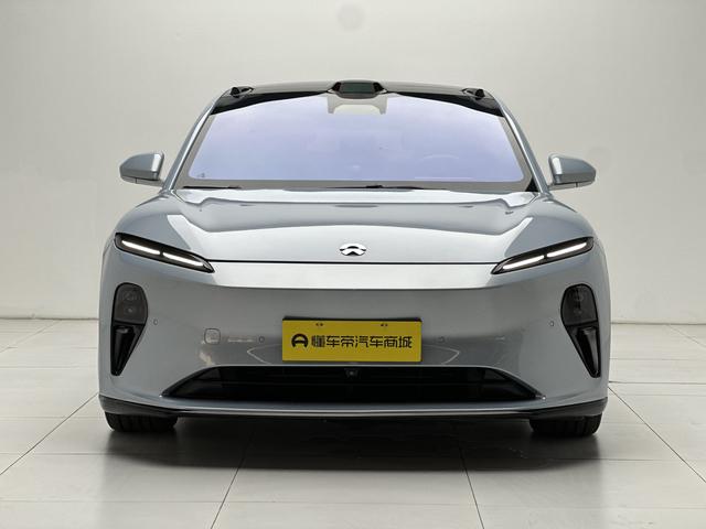 NIO NIO ET5 Touring 2024
