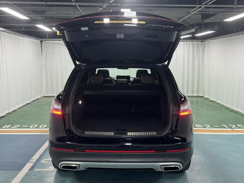 Lincoln Voyager 2021
