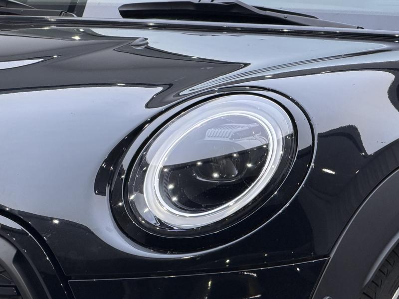 MINI MINI 2023