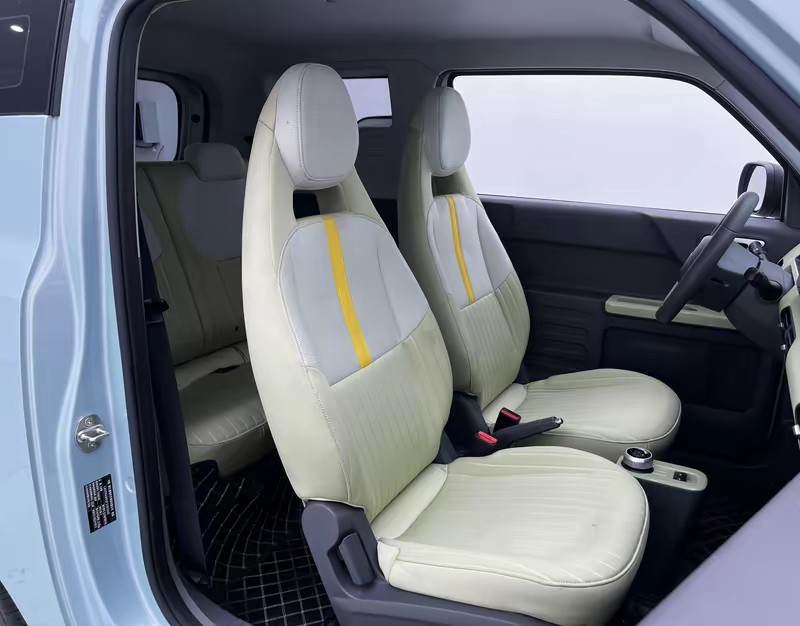 Geely Galaxy panda 2023